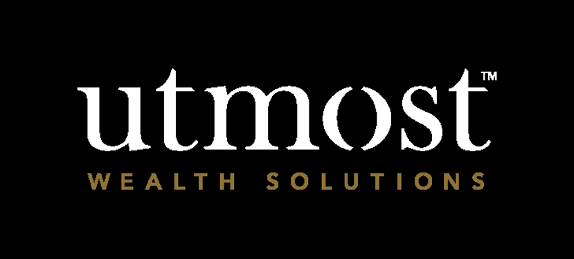 Logo van Utmost Wealth Solutions, met de tekst "utmost" in wit en "WEALTH SOLUTIONS" in goud.